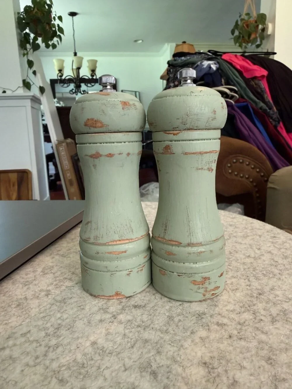 Rustic Distressed Hand Painted Wood Sage Green Salt & Pepper Grinder Set w/Tray - Picture 3 of 12